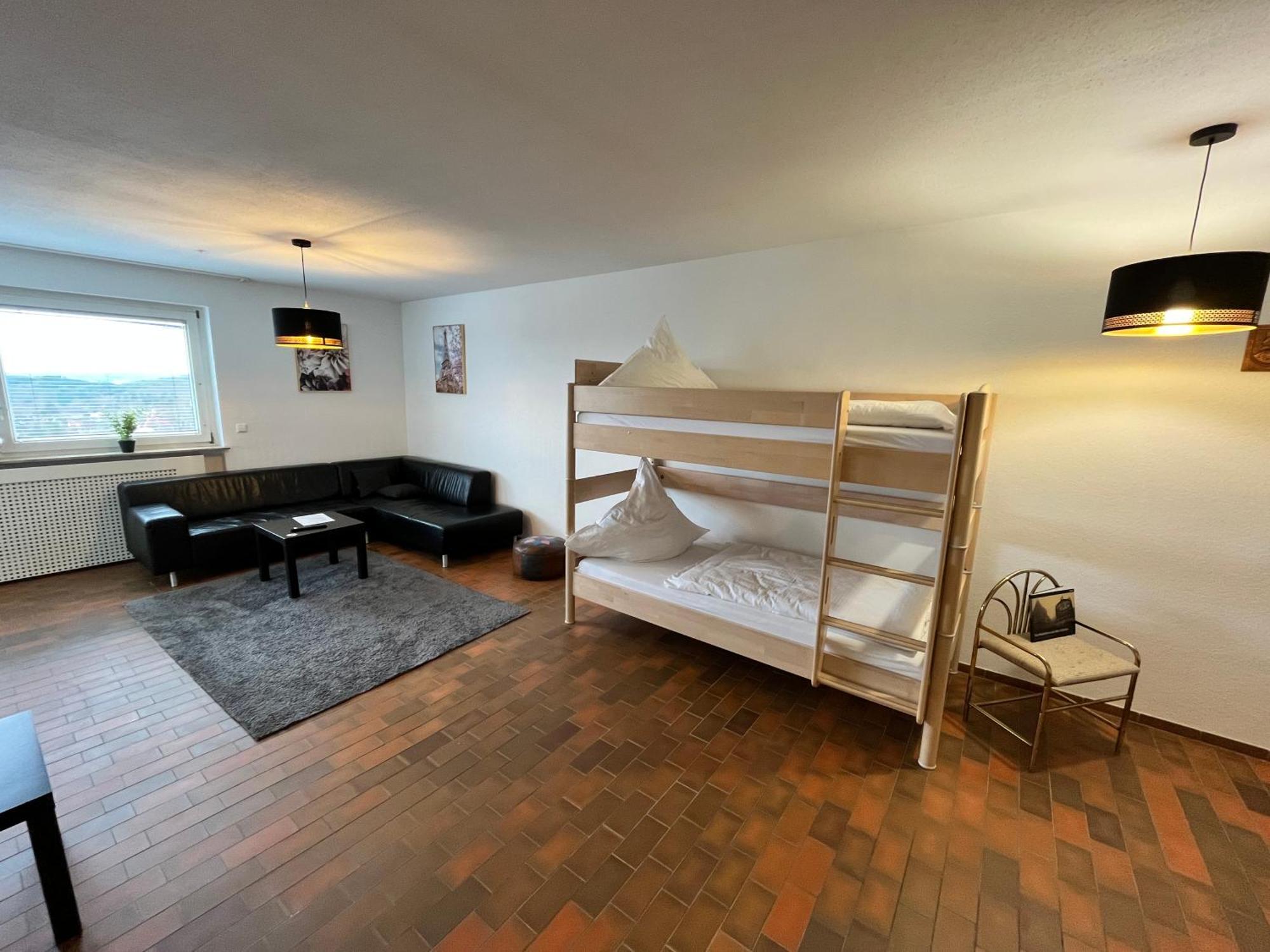 Apartment Premium 70qm 2,5 Kueche, Smart Tv, Garage, Wifi Heidenheim an der Brenz