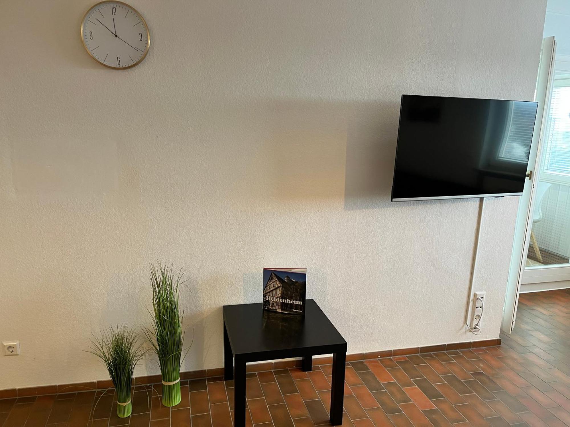 Apartment Premium 70qm 2,5 Kueche, Smart Tv, Garage, Wifi